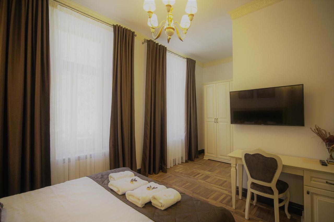 Piatra Neamţ La Curtea Domneasca酒店 外观 照片